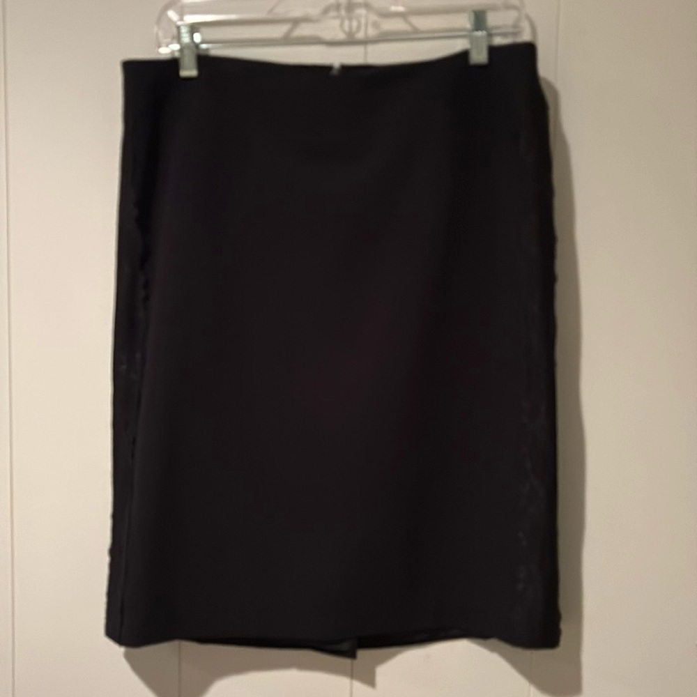 Mossimo skirt with lace trim sides knee length black size 8